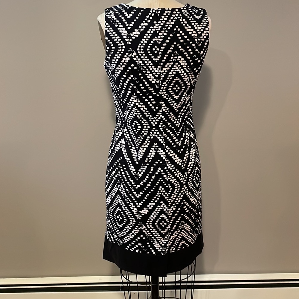 Mario Serrani sleeveless below knee sheath dress - Picture 4 of 7